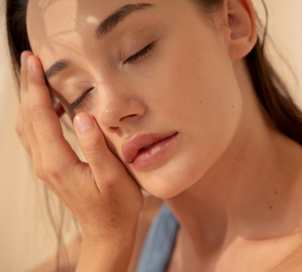 The Ultimate Guide to Glowing Skin: Top Beauty Products for Women